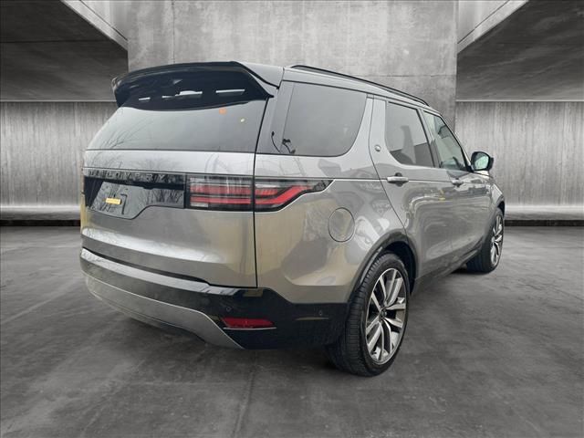 2024 Land Rover Discovery Dynamic SE