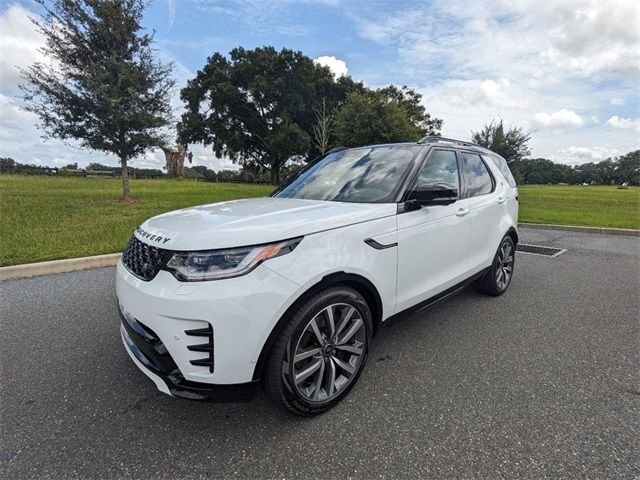 2024 Land Rover Discovery Dynamic SE