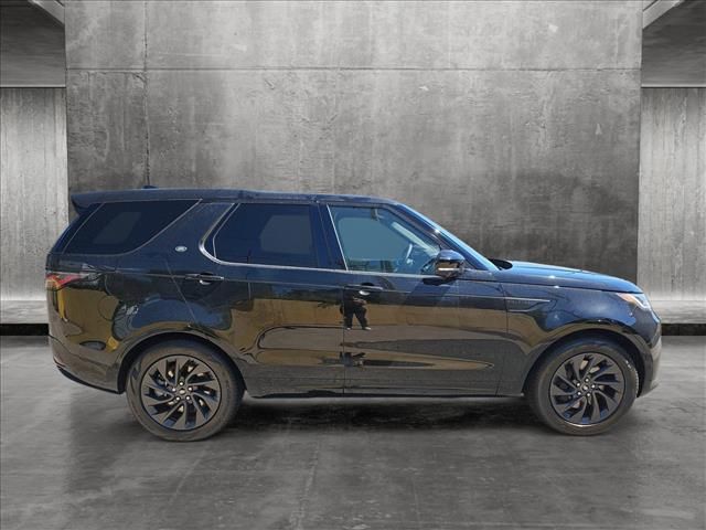 2024 Land Rover Discovery Dynamic SE