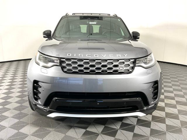 2024 Land Rover Discovery Metropolitan Edition