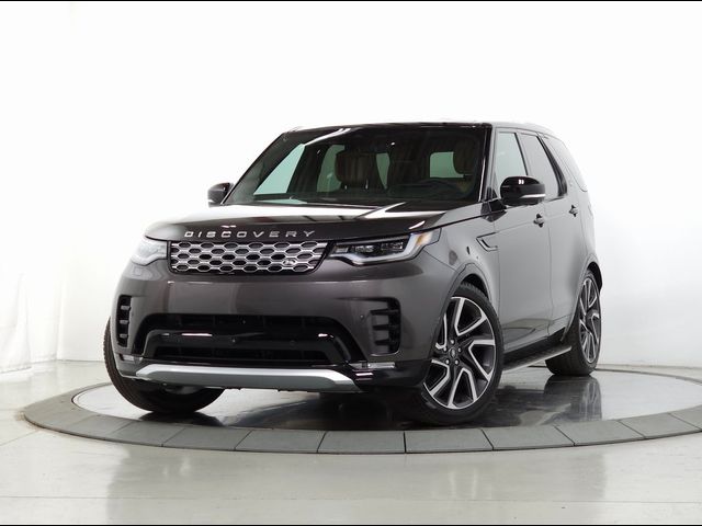 2024 Land Rover Discovery Metropolitan Edition