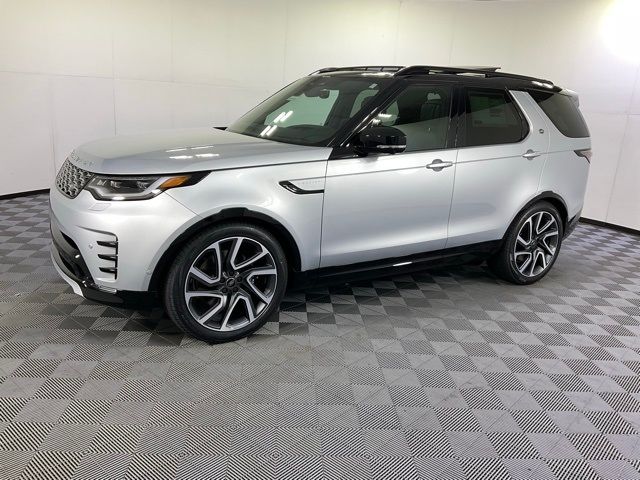 2024 Land Rover Discovery Metropolitan Edition