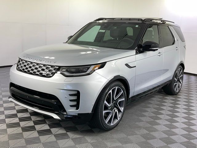 2024 Land Rover Discovery Metropolitan Edition