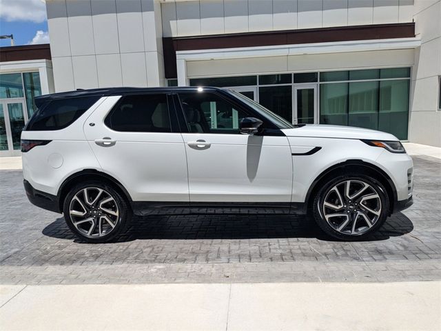 2024 Land Rover Discovery Metropolitan Edition