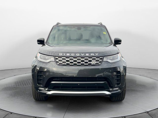 2024 Land Rover Discovery Metropolitan Edition