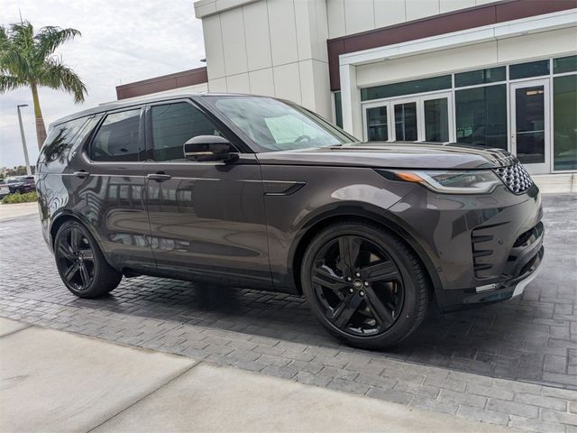 2024 Land Rover Discovery Metropolitan Edition