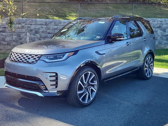 2024 Land Rover Discovery Metropolitan Edition