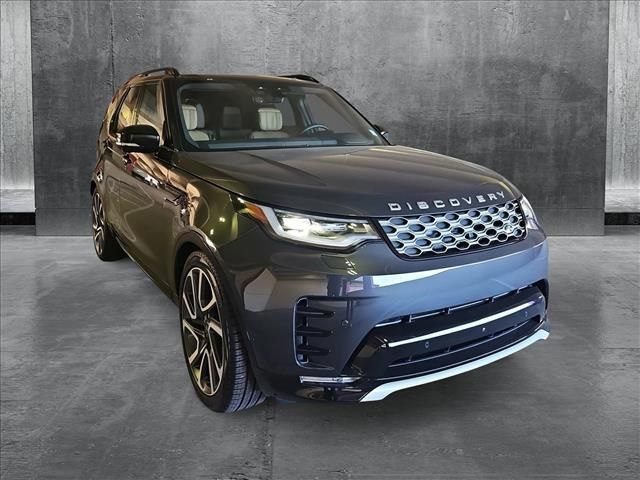 2024 Land Rover Discovery Metropolitan Edition