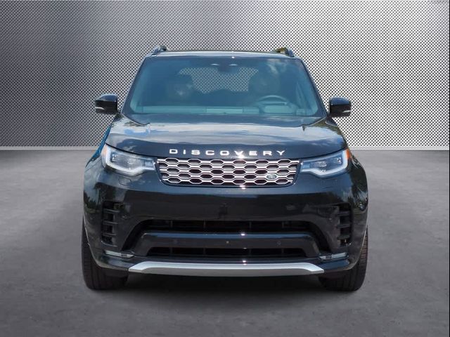 2024 Land Rover Discovery Metropolitan Edition