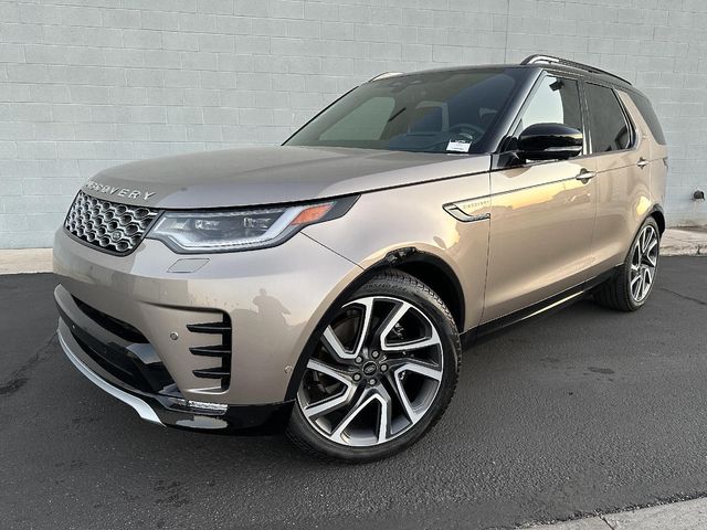 2024 Land Rover Discovery Metropolitan Edition