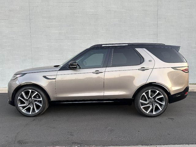 2024 Land Rover Discovery Metropolitan Edition