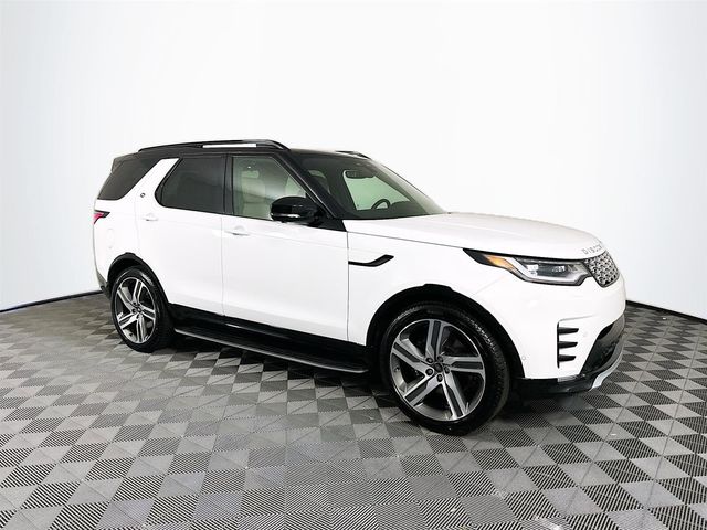 2024 Land Rover Discovery Metropolitan Edition