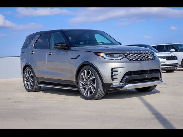 2024 Land Rover Discovery Metropolitan Edition