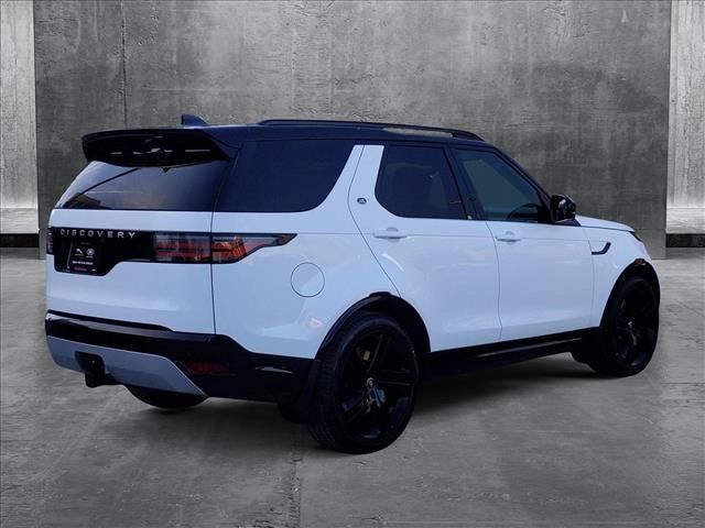 2024 Land Rover Discovery Metropolitan Edition