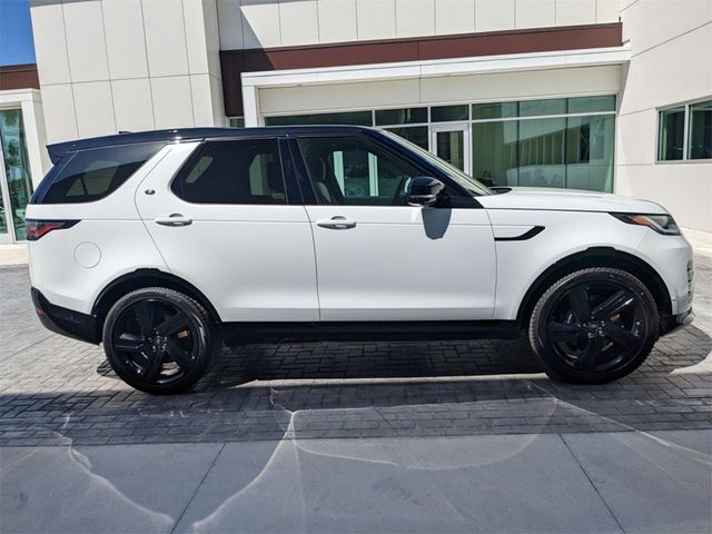 2024 Land Rover Discovery Metropolitan Edition