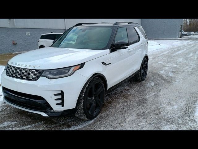 2024 Land Rover Discovery Metropolitan Edition