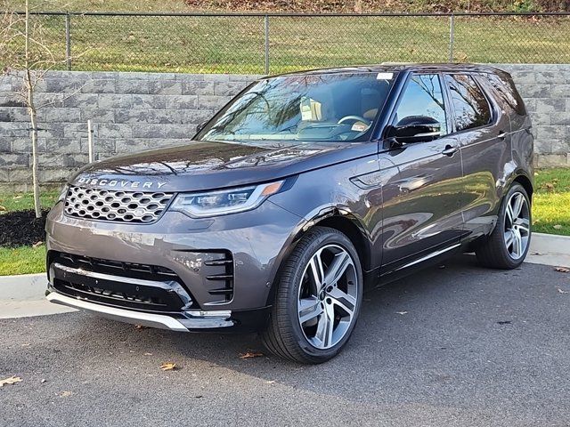 2024 Land Rover Discovery Metropolitan Edition