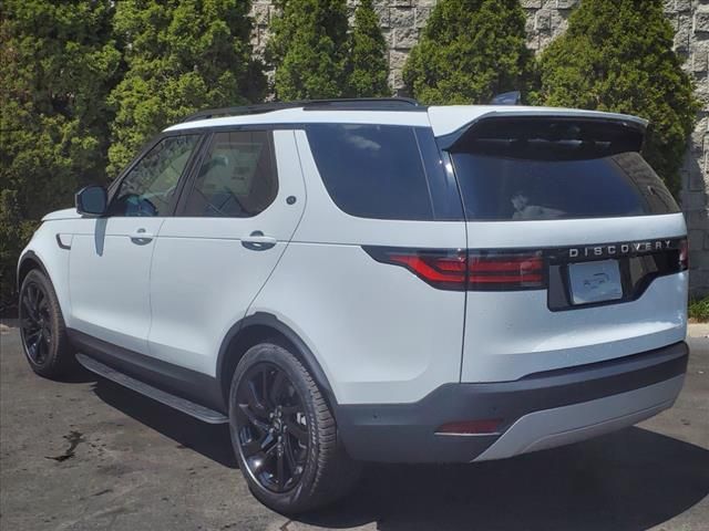 2024 Land Rover Discovery S