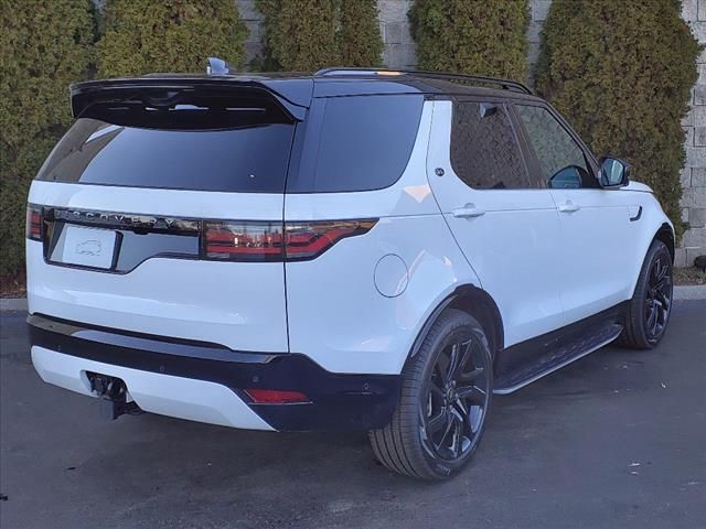 2024 Land Rover Discovery Dynamic SE