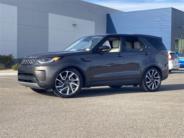 2024 Land Rover Discovery S