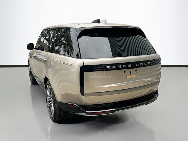 2024 Land Rover Range Rover SE