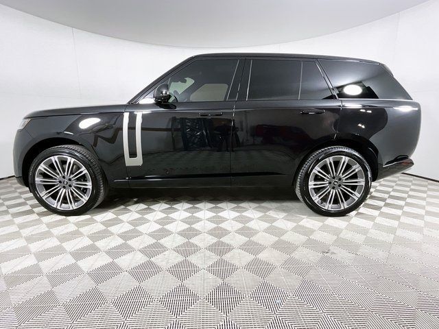 2024 Land Rover Range Rover SE