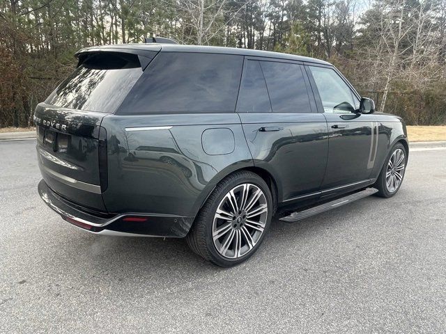 2024 Land Rover Range Rover SE