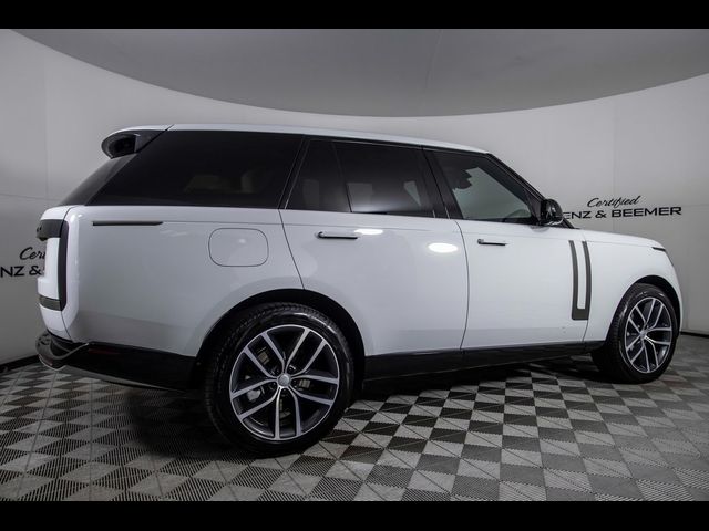 2024 Land Rover Range Rover SE