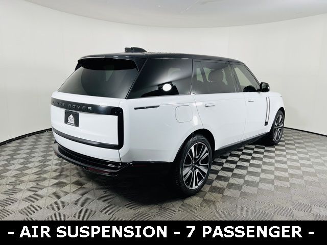 2024 Land Rover Range Rover SE