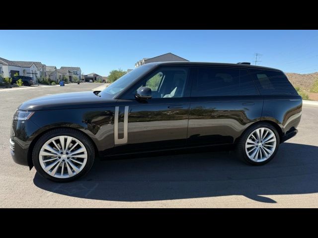 2024 Land Rover Range Rover SE