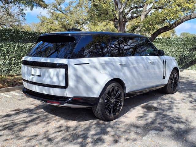 2024 Land Rover Range Rover SE