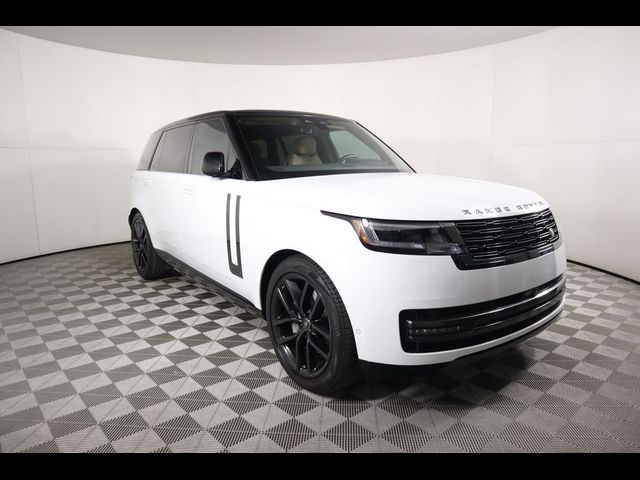 2024 Land Rover Range Rover SE