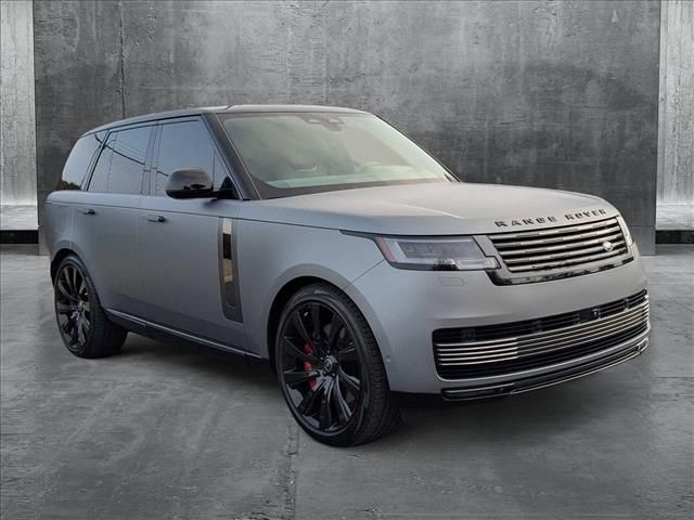 2024 Land Rover Range Rover SV