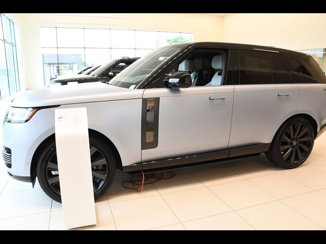 2024 Land Rover Range Rover SV