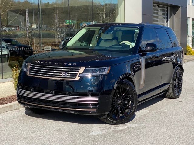 2024 Land Rover Range Rover SV