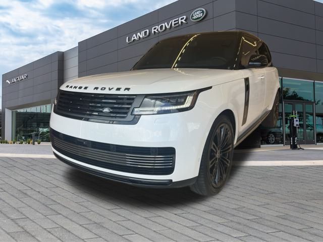 2024 Land Rover Range Rover SV