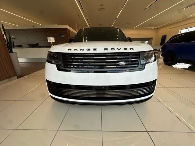 2024 Land Rover Range Rover SV