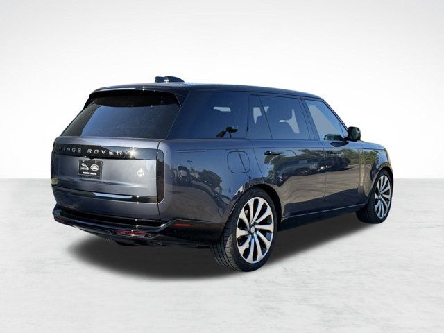 2024 Land Rover Range Rover SV