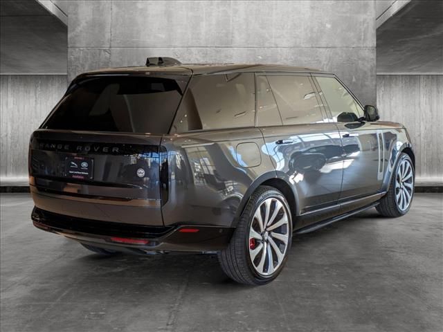 2024 Land Rover Range Rover SV