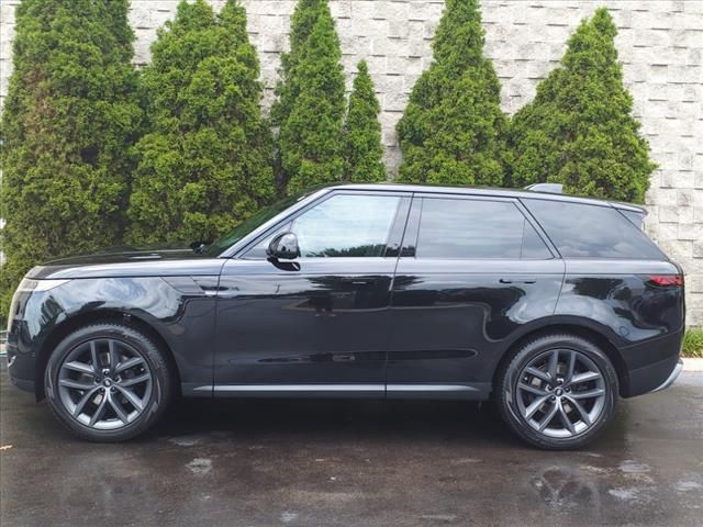 2024 Land Rover Range Rover Sport SE