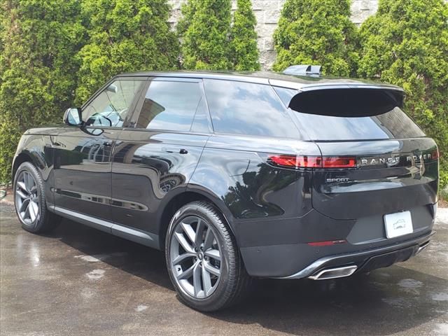 2024 Land Rover Range Rover Sport SE