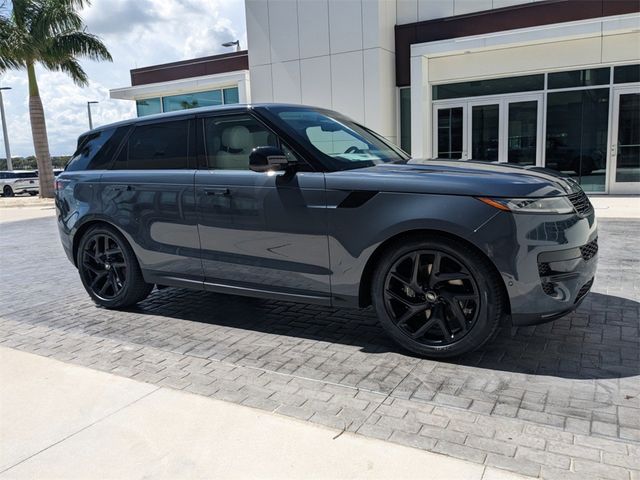 2024 Land Rover Range Rover Sport SE