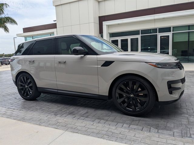 2024 Land Rover Range Rover Sport SE