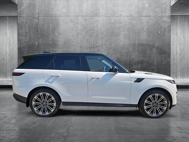 2024 Land Rover Range Rover Sport SE