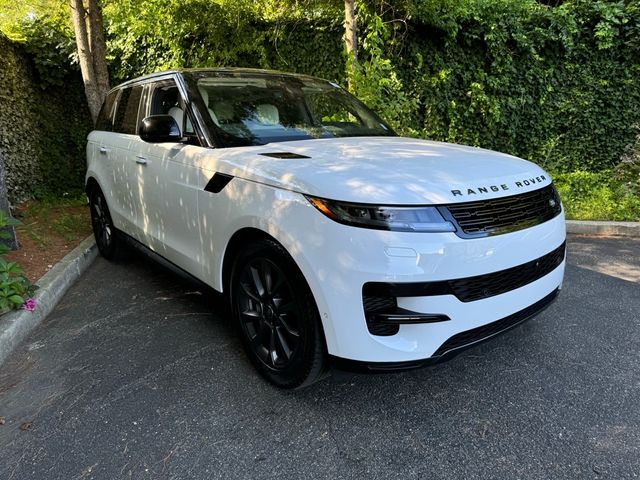 2024 Land Rover Range Rover Sport SE