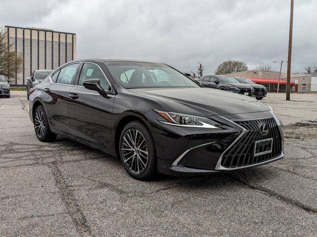 2024 Lexus ES 250