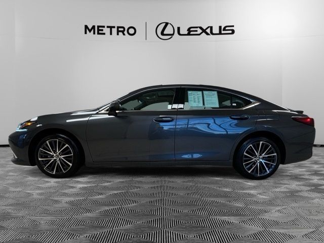 2024 Lexus ES 250