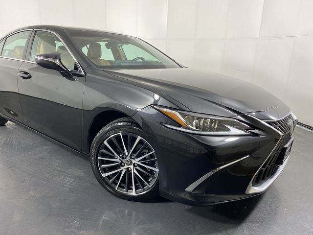 2024 Lexus ES 250