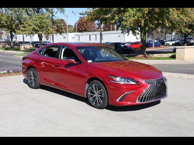 2024 Lexus ES 250