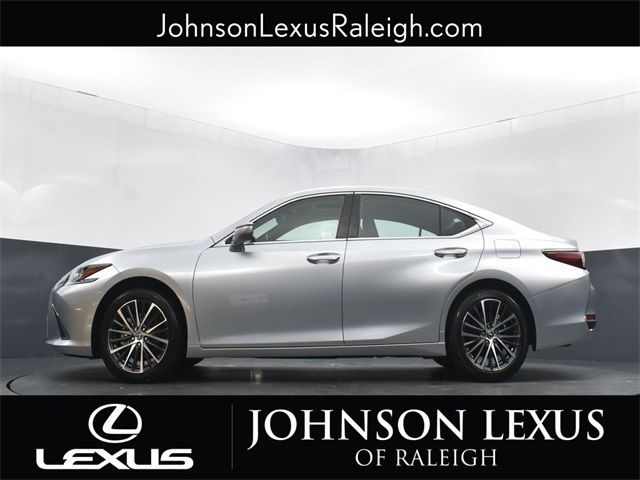 2024 Lexus ES 250